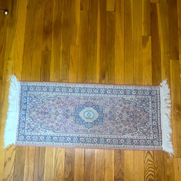 Small Runner Rug Tapestry - Picture 5 of 5